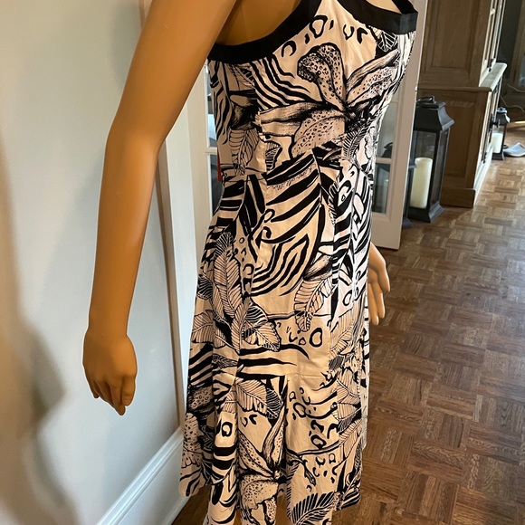 New with tags black-and-white multistrap Karen Millen minidress, size 8 (US) - Picture 9 of 14